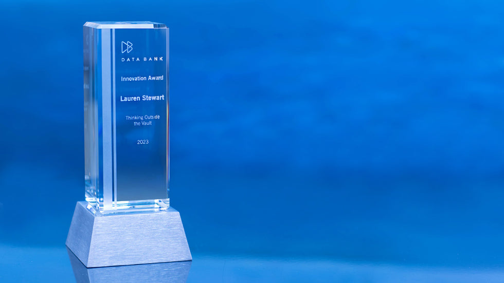 Nova Crystal Award